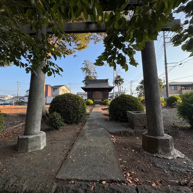二之宮浅間神社｜浅間神社祭神の第二御子神を祀る。一時浅間大社境内に移されたが、大正３年（1914）、現在地に再建遷座されたという。